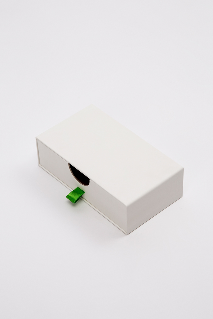 Tipologia scatole: Cassetto rivestita